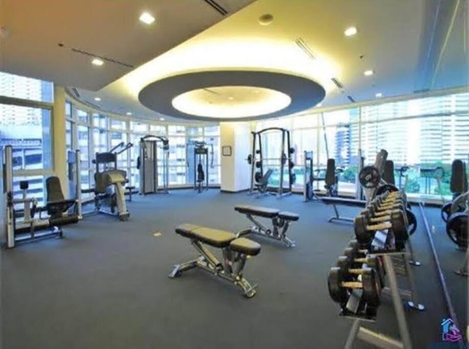2 Bedroom Loft At Twin Oaks Place *