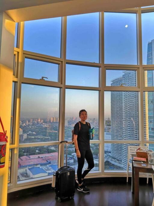 2 Bedroom Loft At Twin Oaks Place Manila