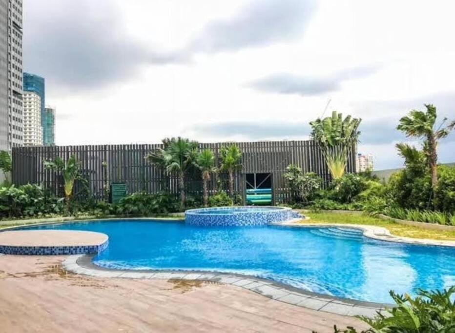 Apartment 2 Bedroom Loft At Twin Oaks Place *