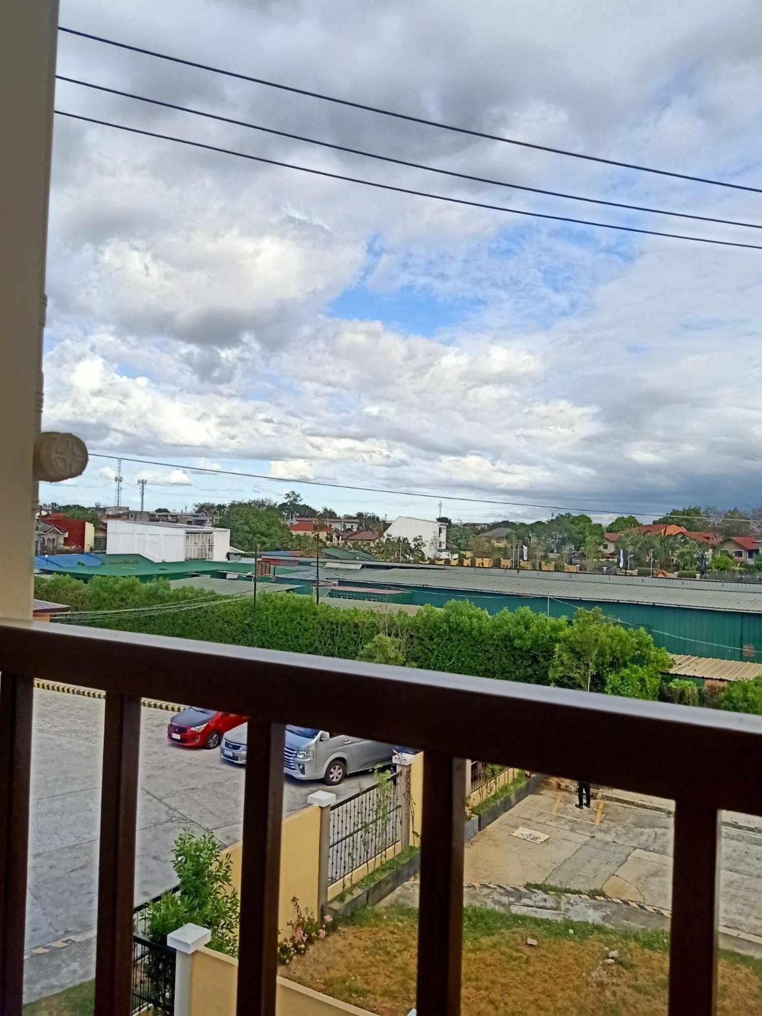 Apartment Coho The Hermosa - Staycation Unit And Balcony View With Swimming Pool And Open Court Access