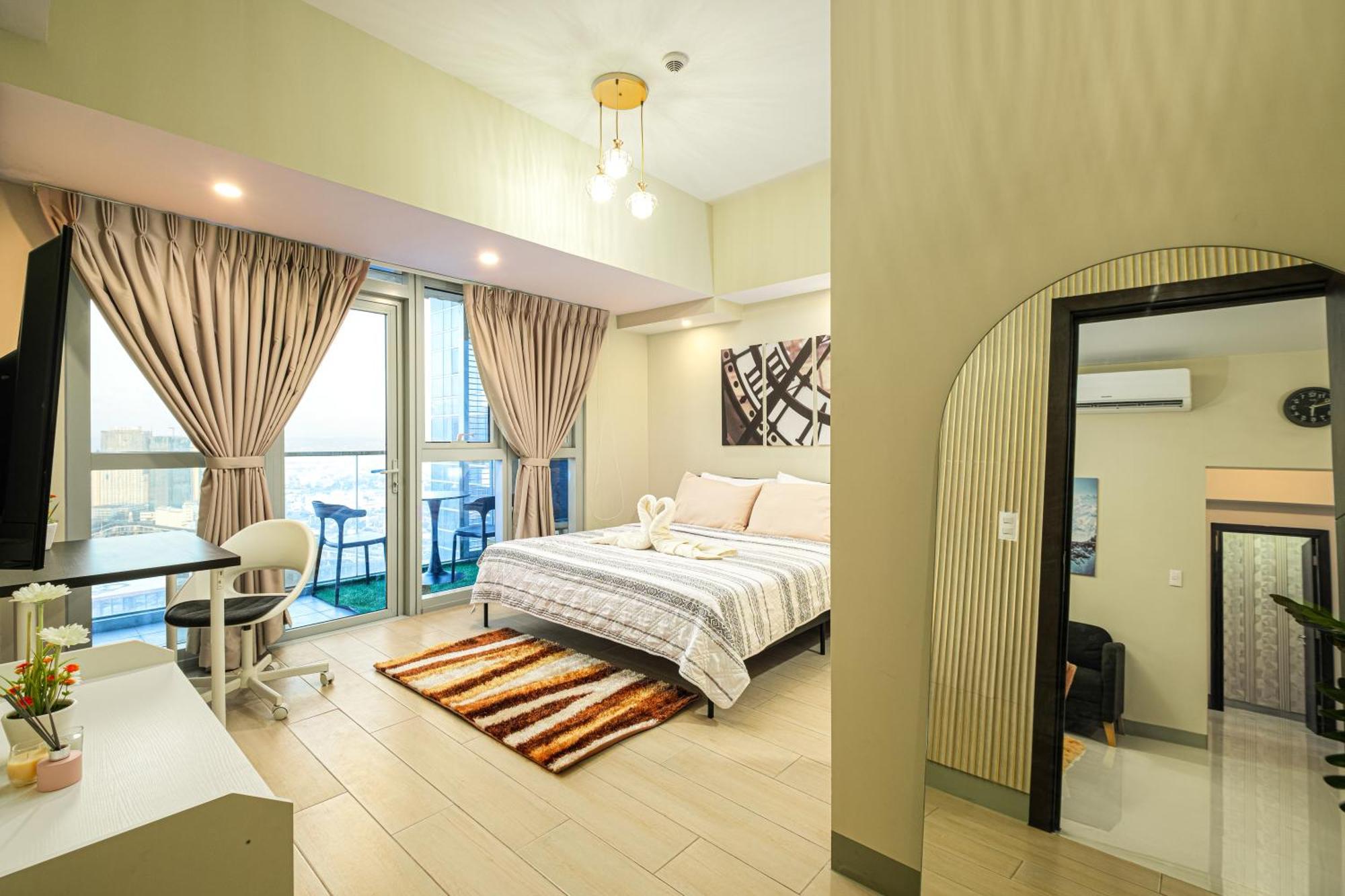 Premium 3br Uptownbgc W/ Bathtub & Balcony