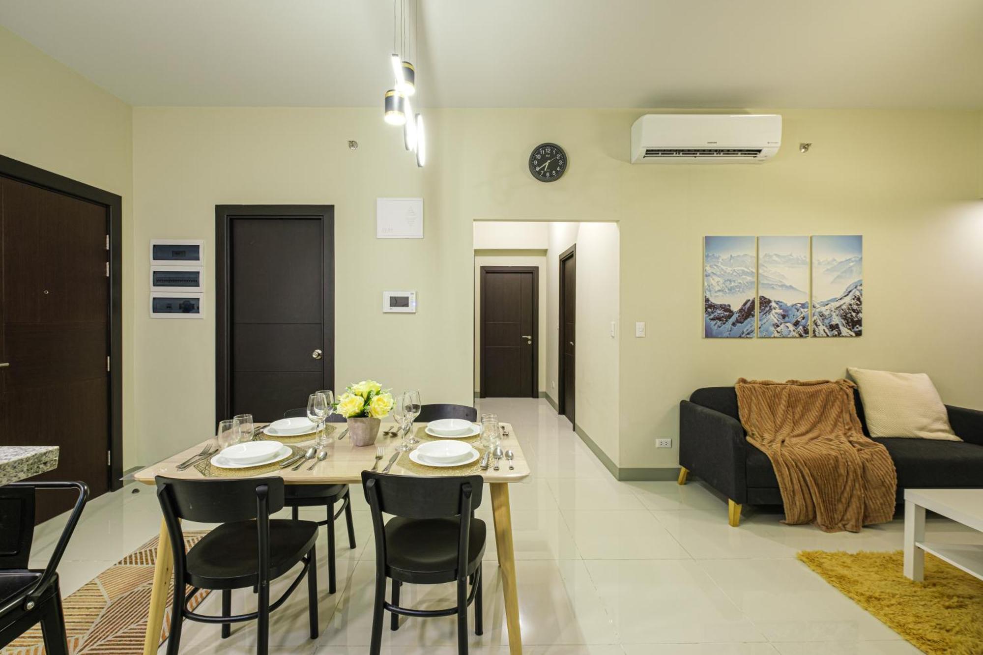 Premium 3br Uptownbgc W/ Bathtub & Balcony Manila