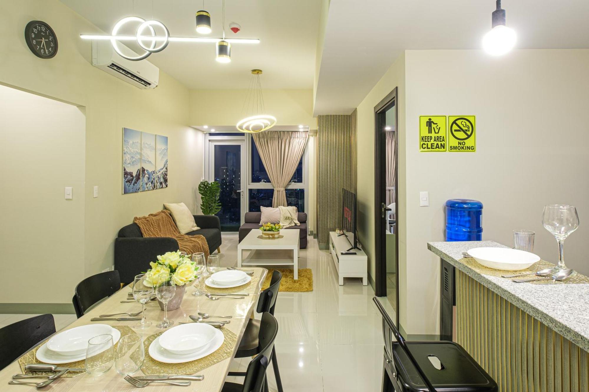 Premium 3br Uptownbgc W/ Bathtub & Balcony Apartment *