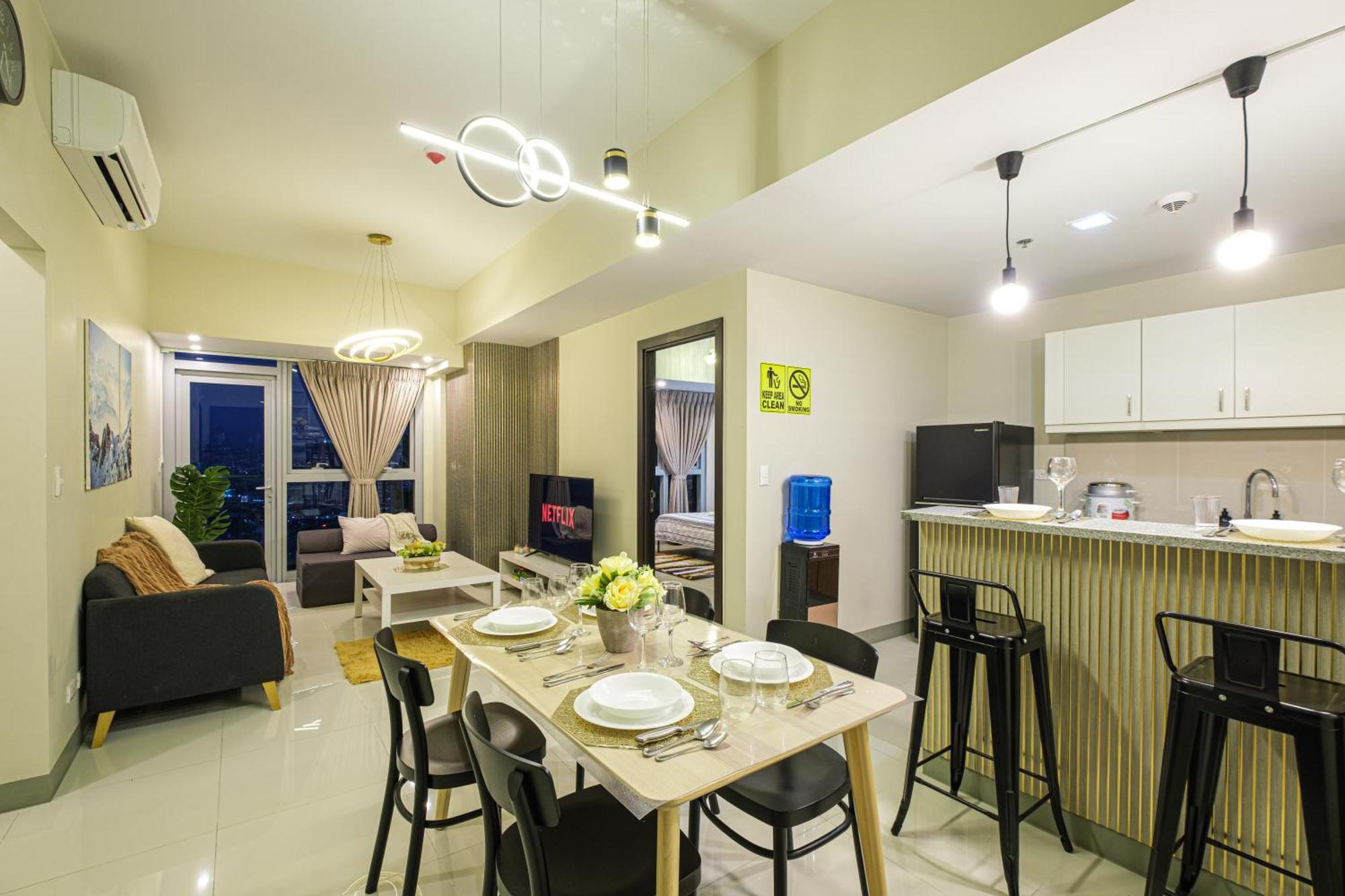 Premium 3br Uptownbgc W/ Bathtub & Balcony *