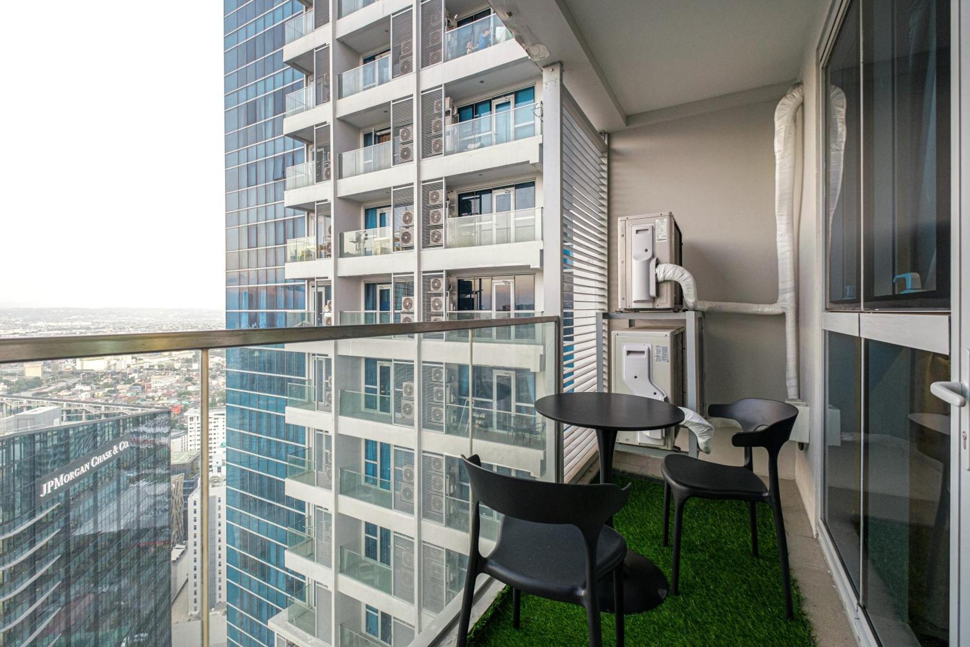 Apartment Premium 3br Uptownbgc W/ Bathtub & Balcony *