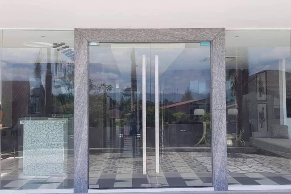 Apartment Private W/ Balcony Near Batasan, Ateneo, Up, Diliman, The Residences At Commonwealth Manila