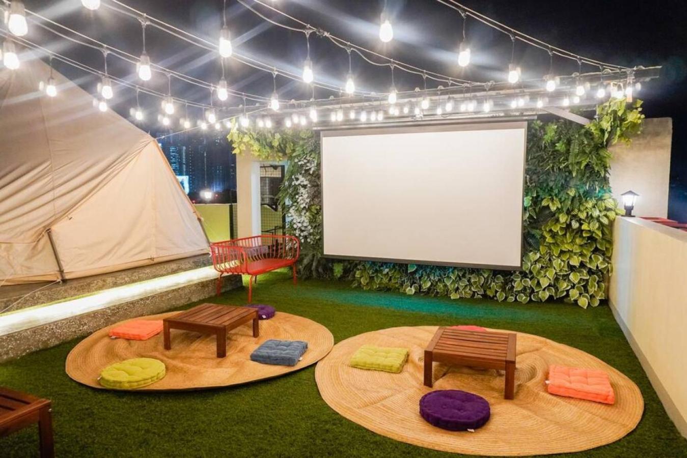 Luxury tent Maria Deck Urban Glamping *
