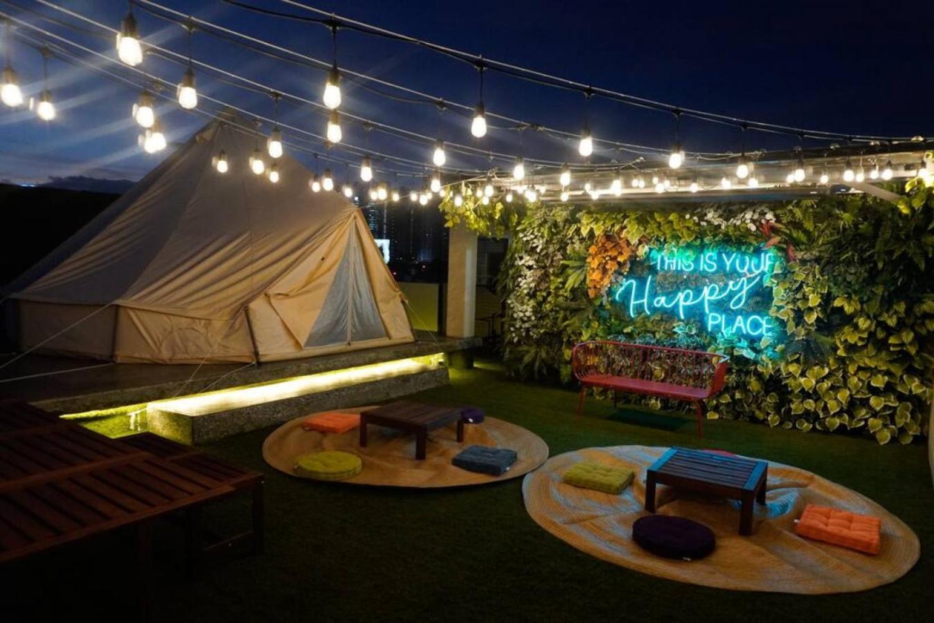 Maria Deck Urban Glamping