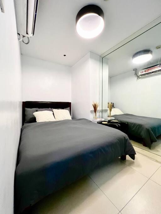 Suzi Bgc With Sauna, Gym, Netflix, Pool & High Speed Internet