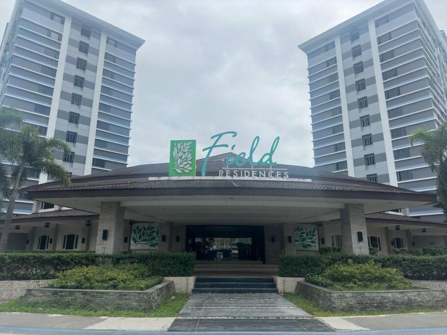Field Residences - Reina * Manila