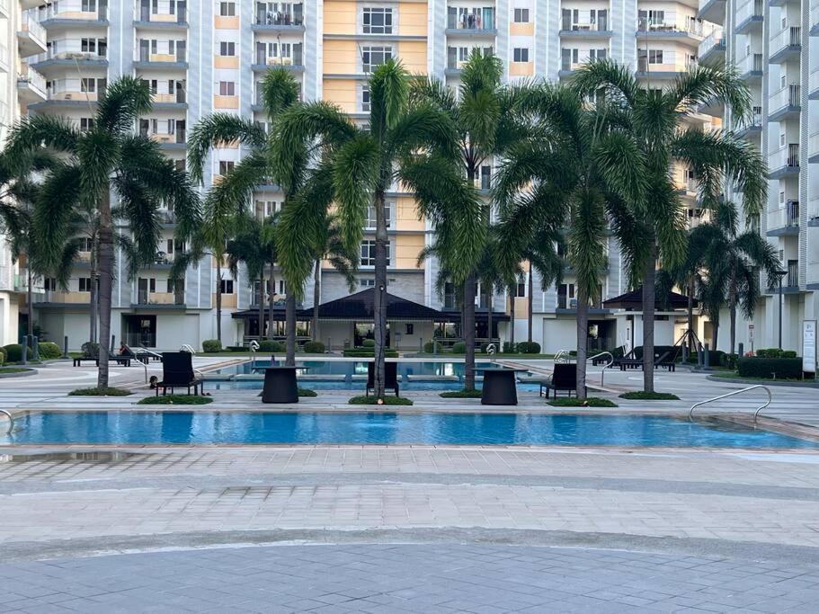 Staycation In The South * Manila