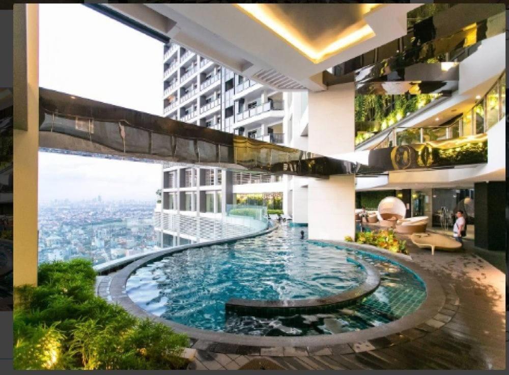 Luxury 2br Penthouse In Gramercy, Makati Apartment