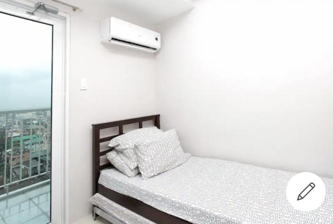 Apartment Grass Residences Furnished Besides Big Shopping Mall
