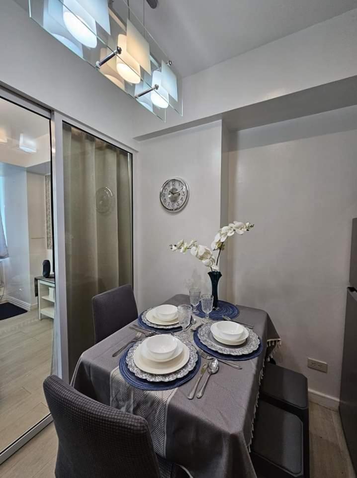 Cozy Staycation - Azure Urban Residences Apartment Manila