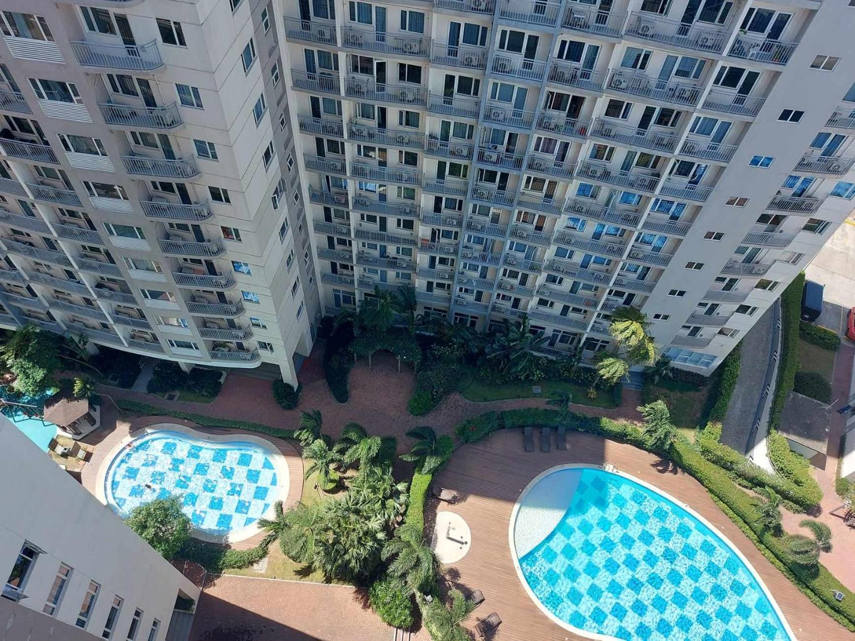 Smdc South Residences / Bai Staycation Manila