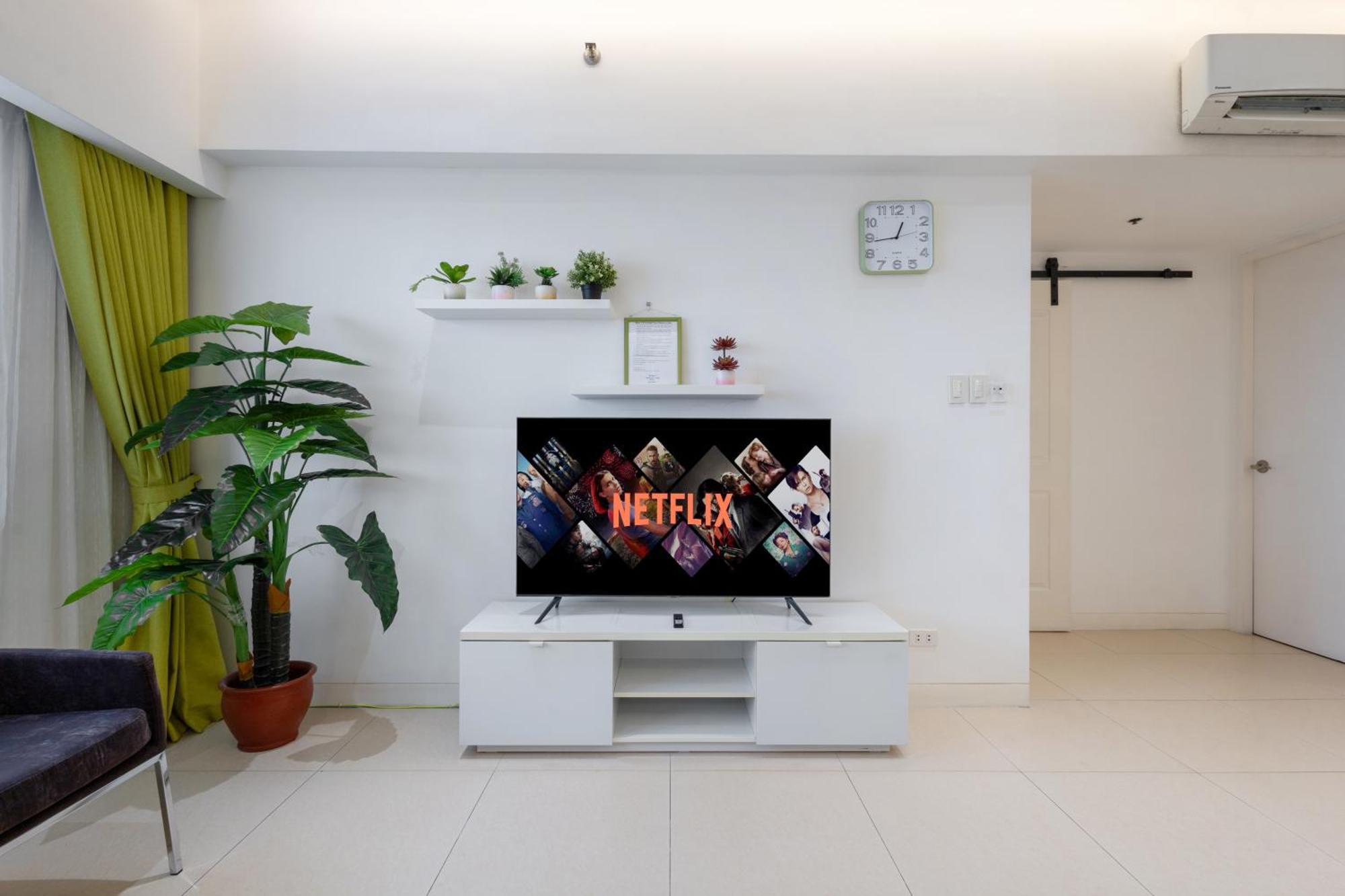 New 2br Of 86sqm With Netflix In Bgc Apartment Manila
