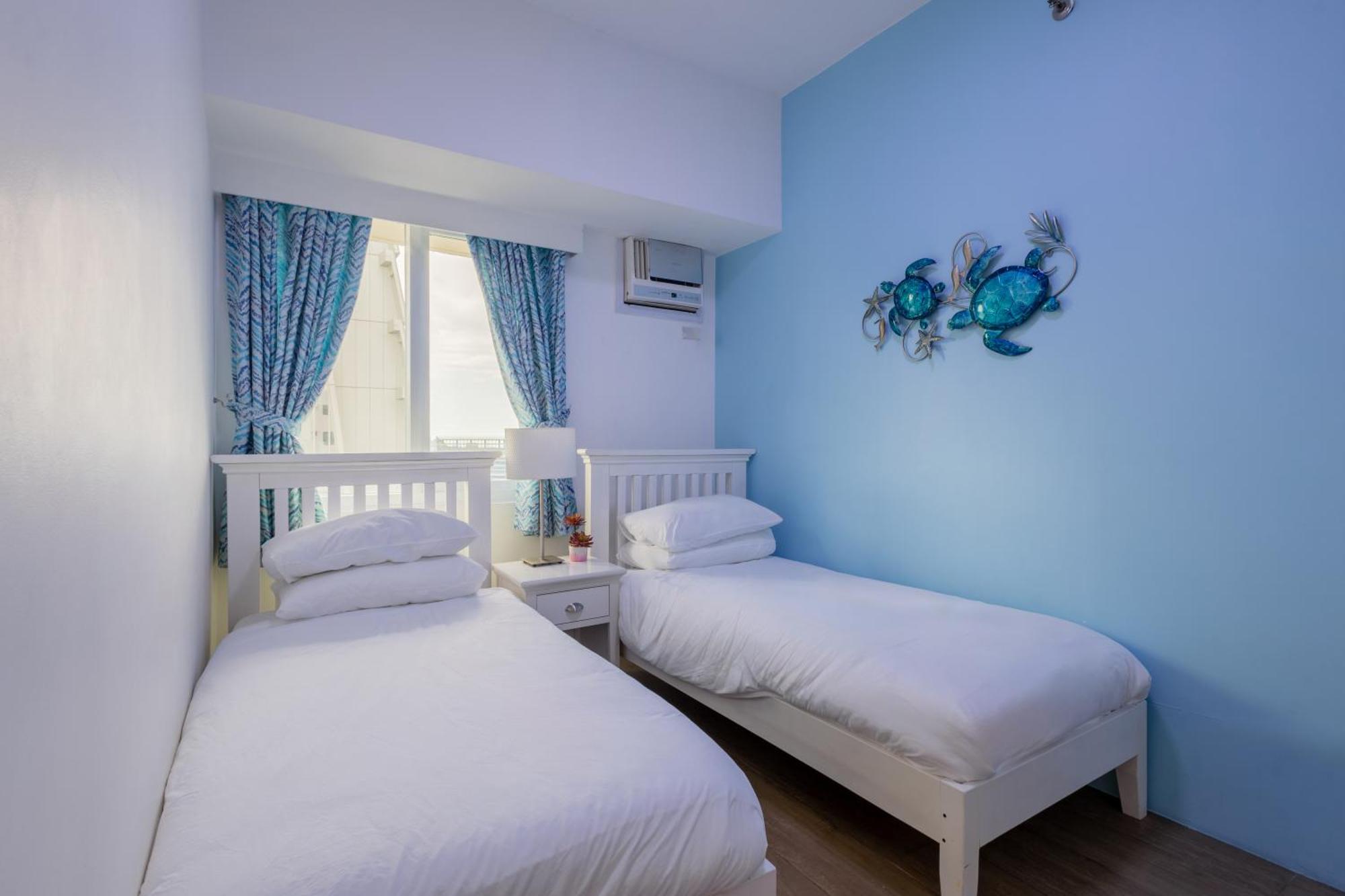 New 2br Of 86sqm With Netflix In Bgc Manila