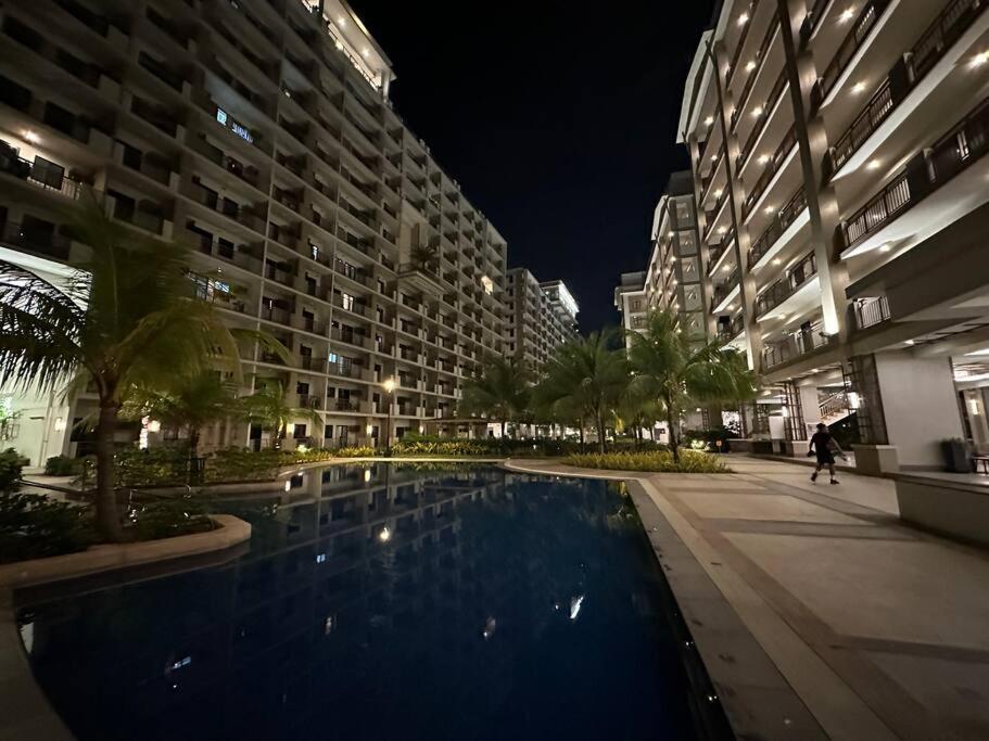 Modern Style 2br Good For 6 Packs Near Naia Apartment *