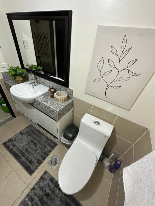 Modern Style 2br Good For 6 Packs Near Naia *