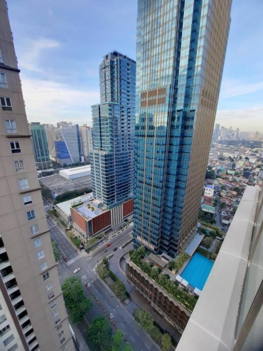 Apartment Bonifacio Global One Uptown Residence-2 Bedroom