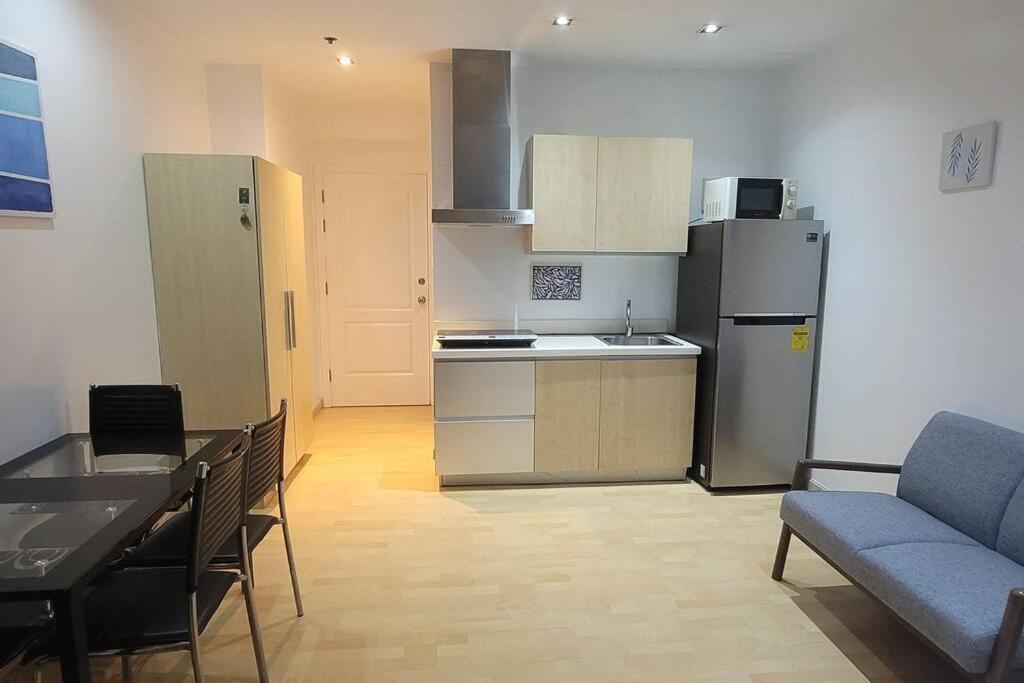Apartment Gramercy / 55th F / Amazing View / Wi-fi / Peaceful *