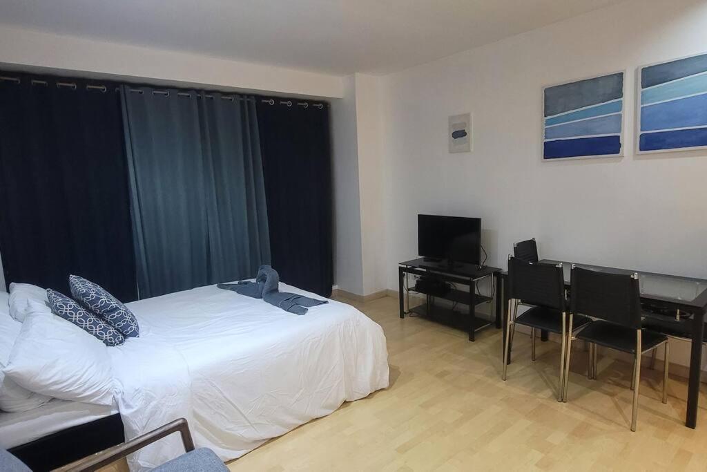 Apartment Gramercy / 55th F / Amazing View / Wi-fi / Peaceful *