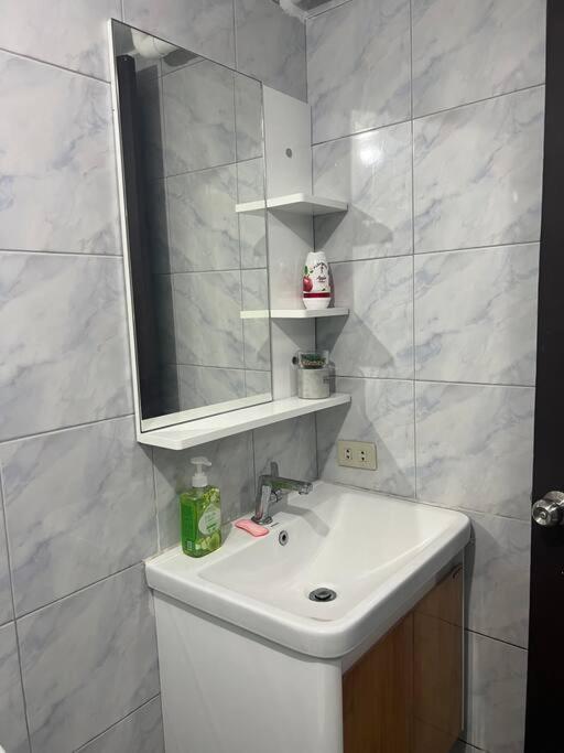 Erod Staycation Apartment Manila