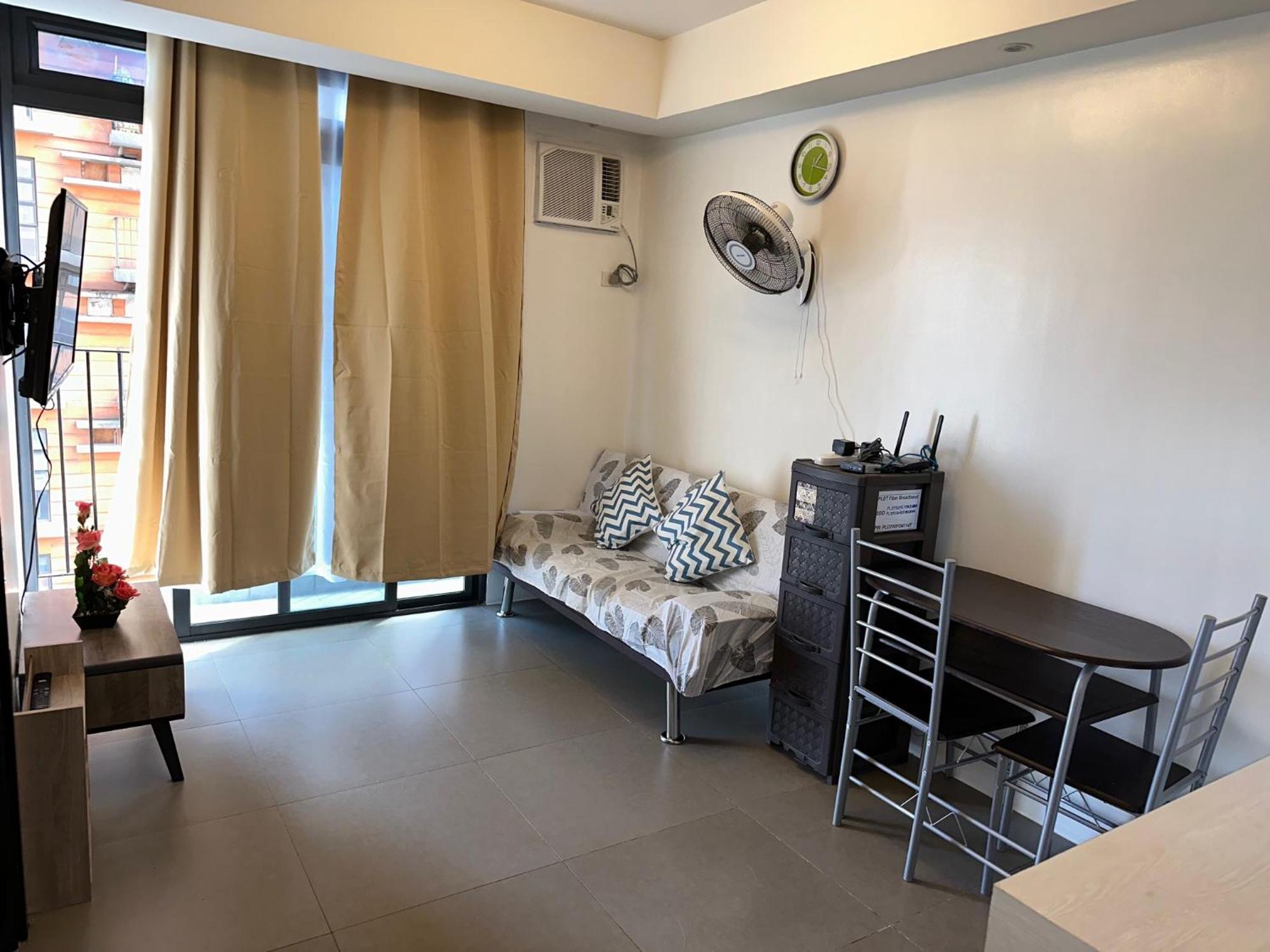 Apartment A With A View, 1 Bdrm With Balcony And Netflix Access