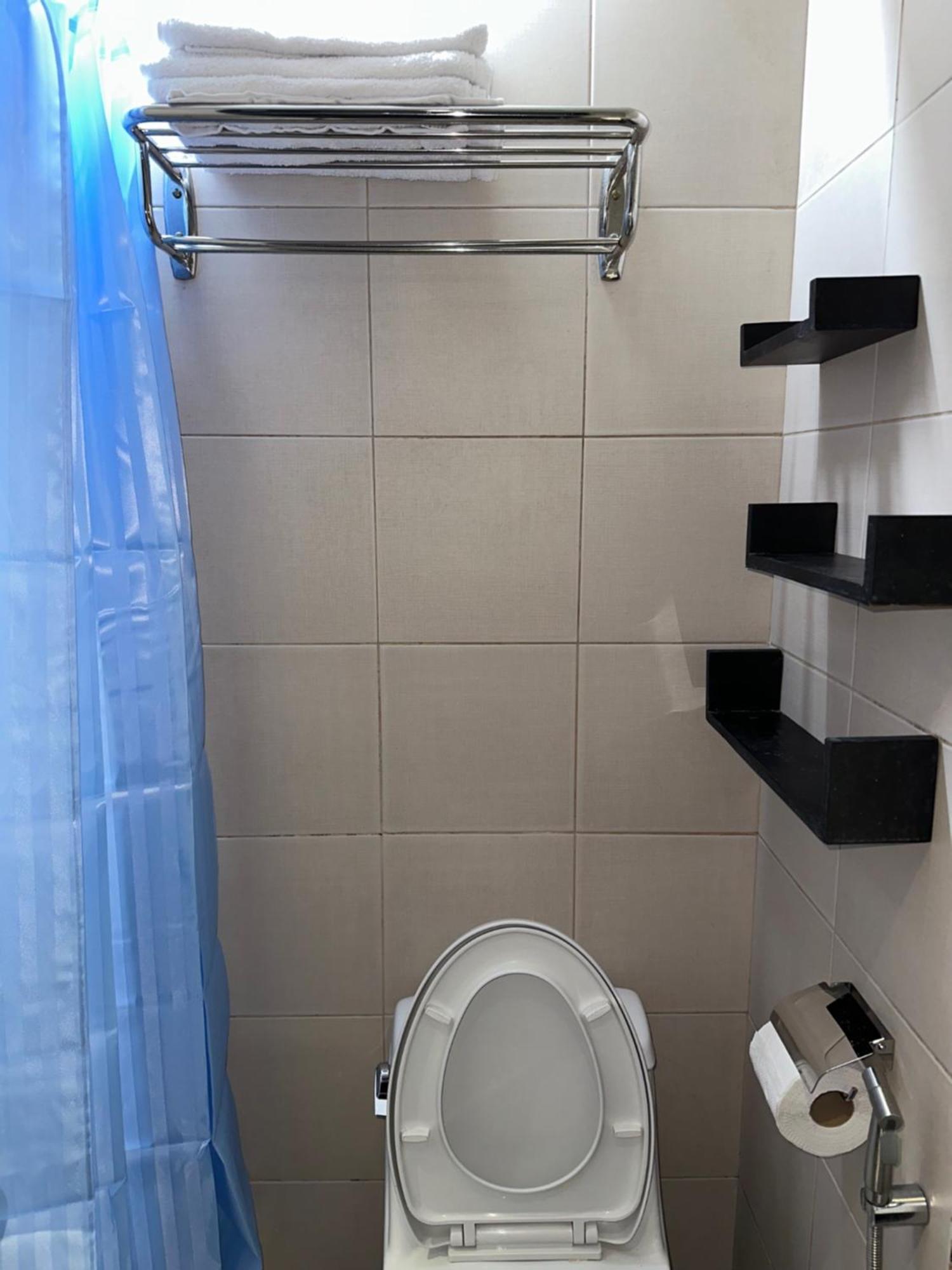 A With A View, 1 Bdrm With Balcony And Netflix Access Manila