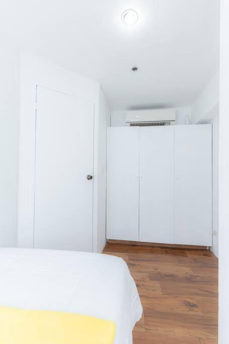 A2j Luxury 3br Bgc Loft Near Malls And Airport Apartment Manila