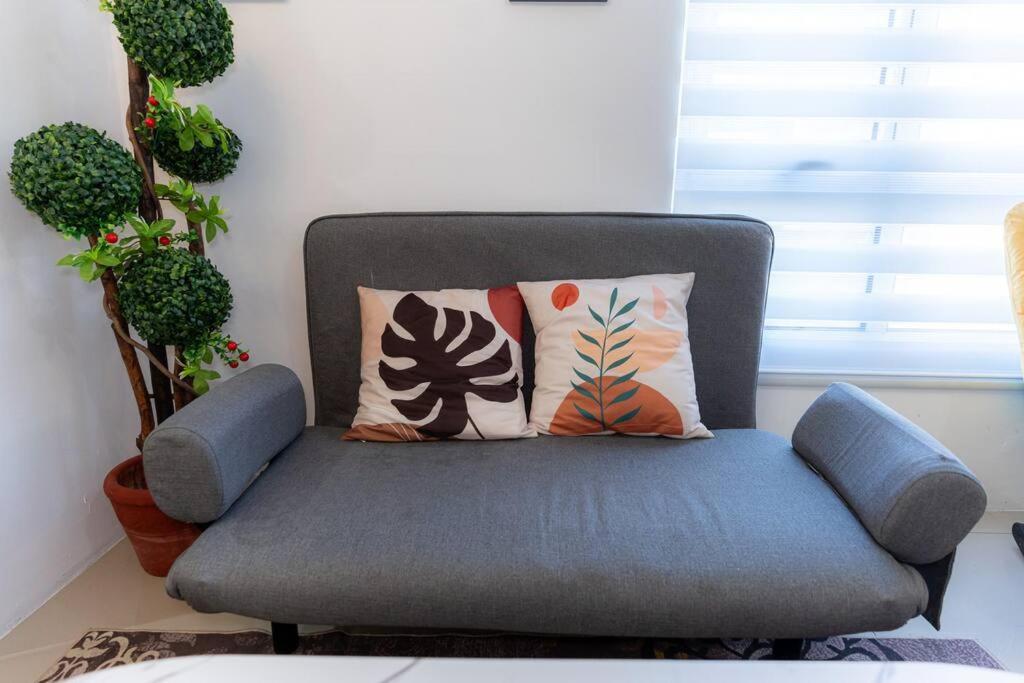 Apartment A2j Luxury 3br Bgc Loft Near Malls And Airport Manila