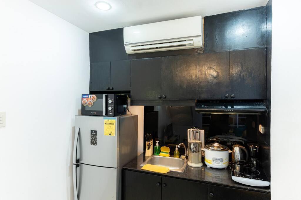 Apartment A2j Luxury 3br Bgc Loft Near Malls And Airport Manila