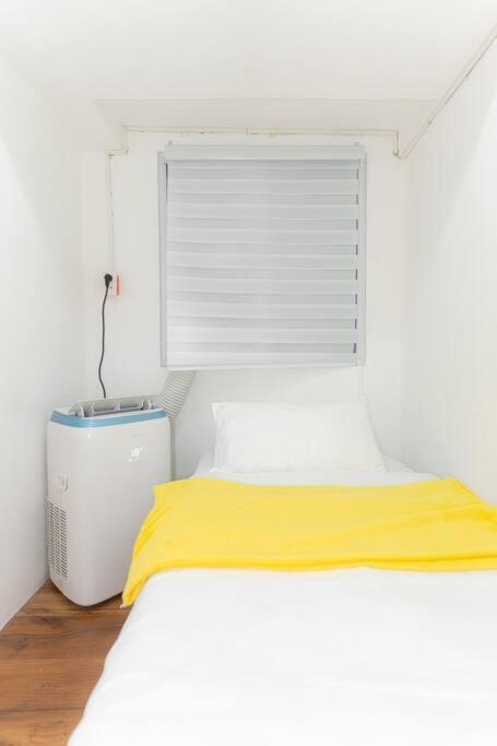 A2j Luxury 3br Bgc Loft Near Malls And Airport * Manila