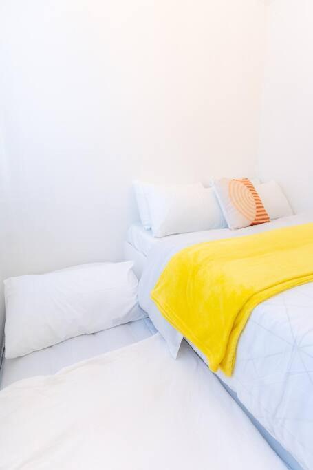 Apartment A2j Luxury 3br Bgc Loft Near Malls And Airport *