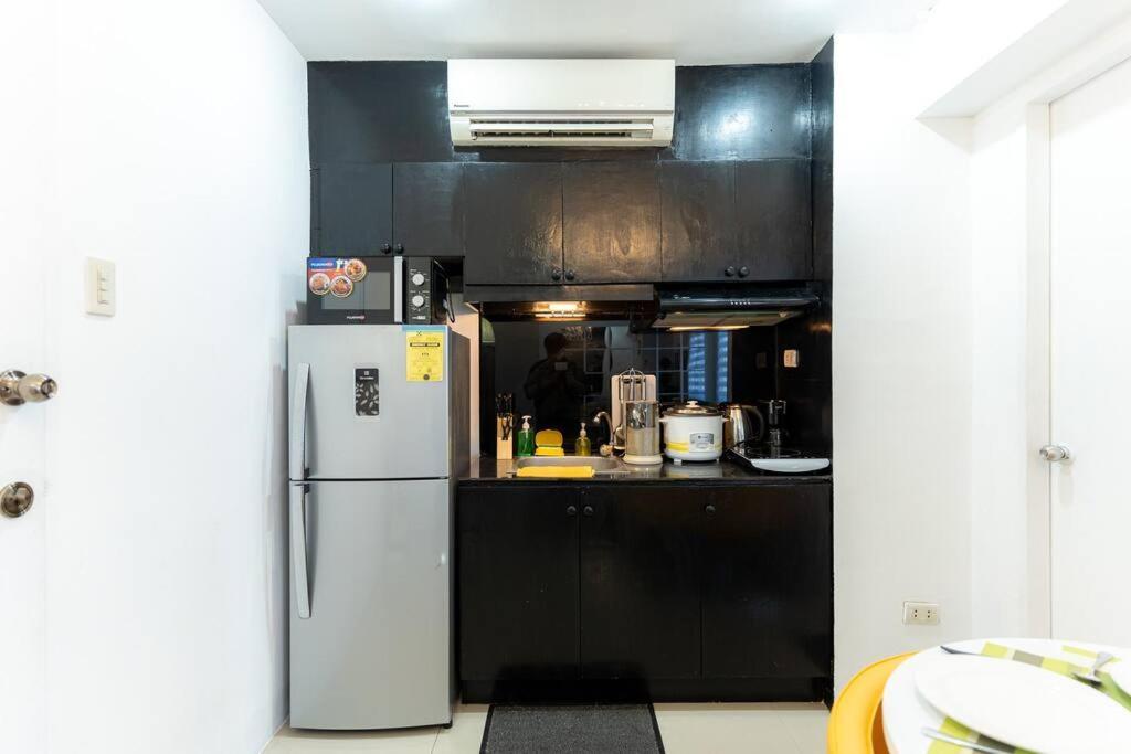 A2j Luxury 3br Bgc Loft Near Malls And Airport Apartment