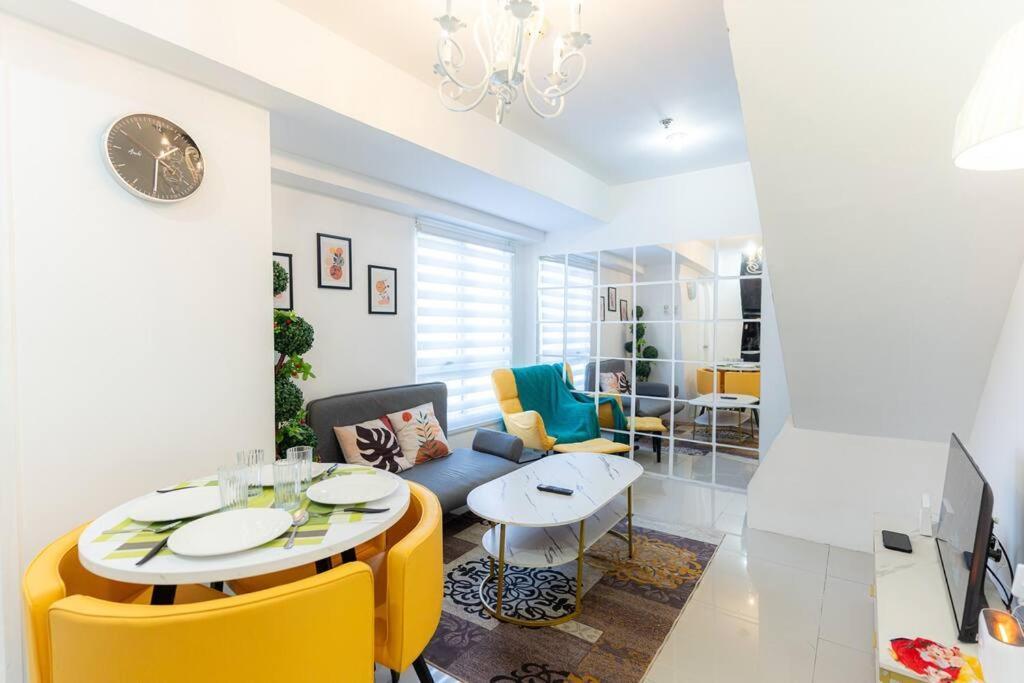 A2j Luxury 3br Bgc Loft Near Malls And Airport *