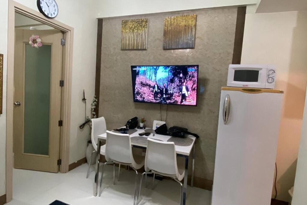 Chateau Elysee A21 Near Airport,bar,resto Apartment *