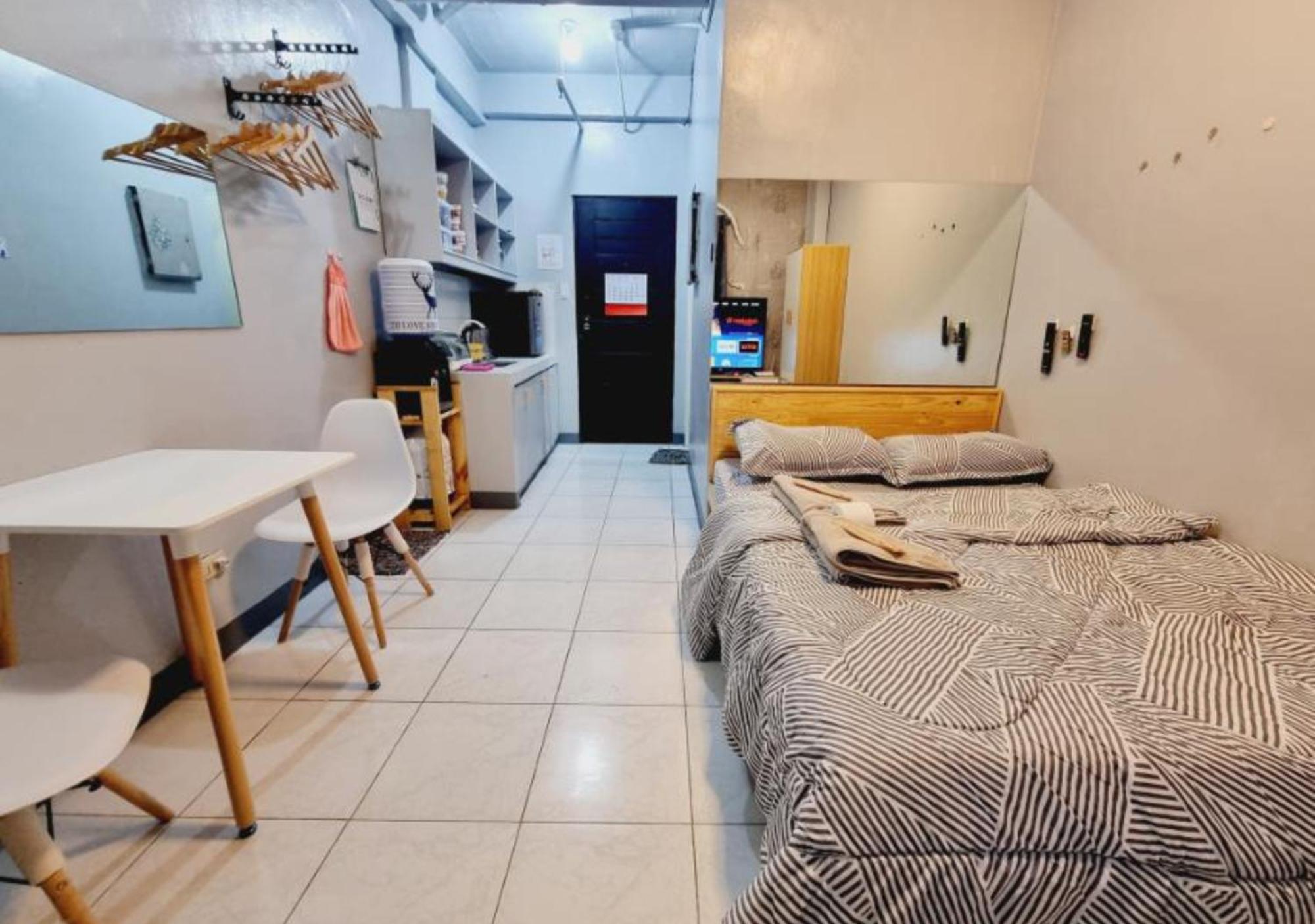 Apartment Small Near Sm North Project 7 Manila