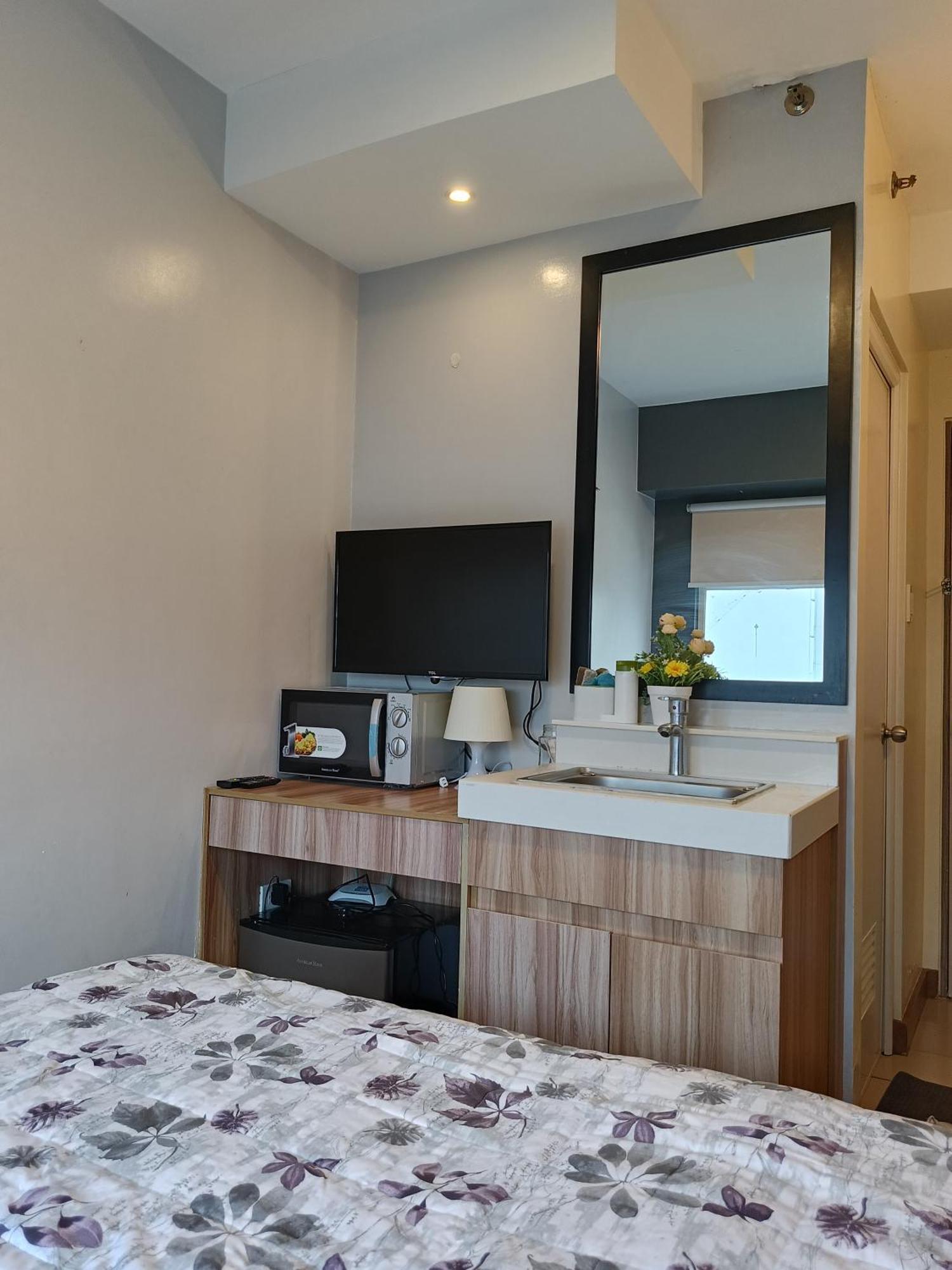 Aparthotel Penthouse 2 At Urban Deca Edsa By Citystudio *