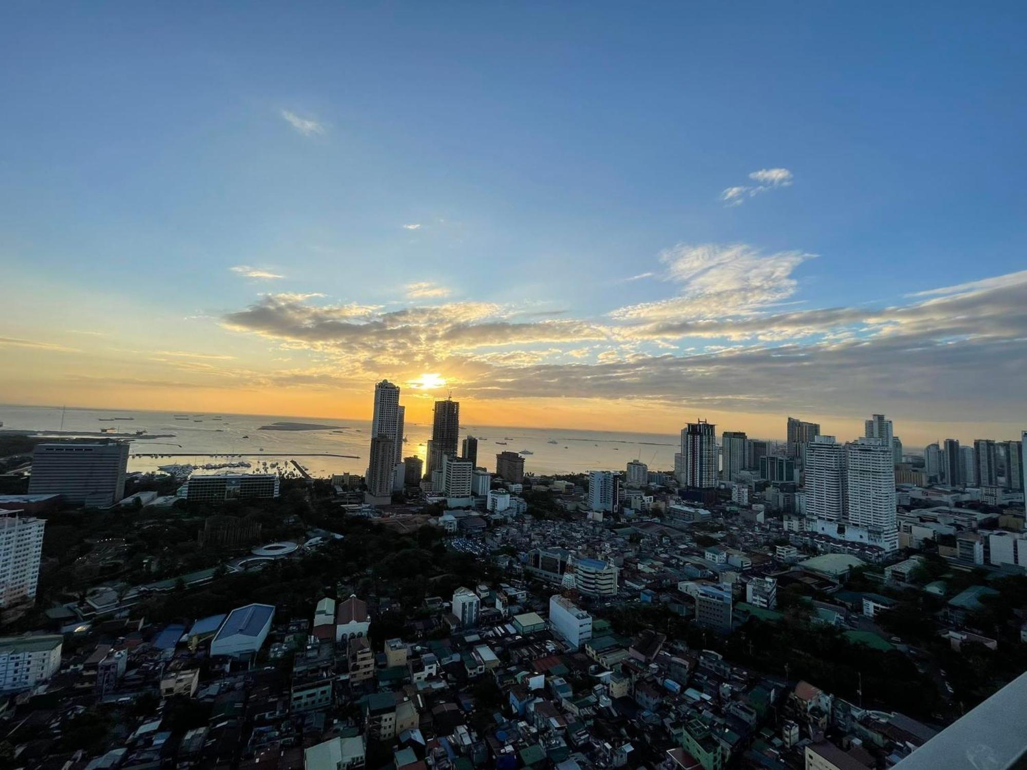 Residences By Pbyy Manila