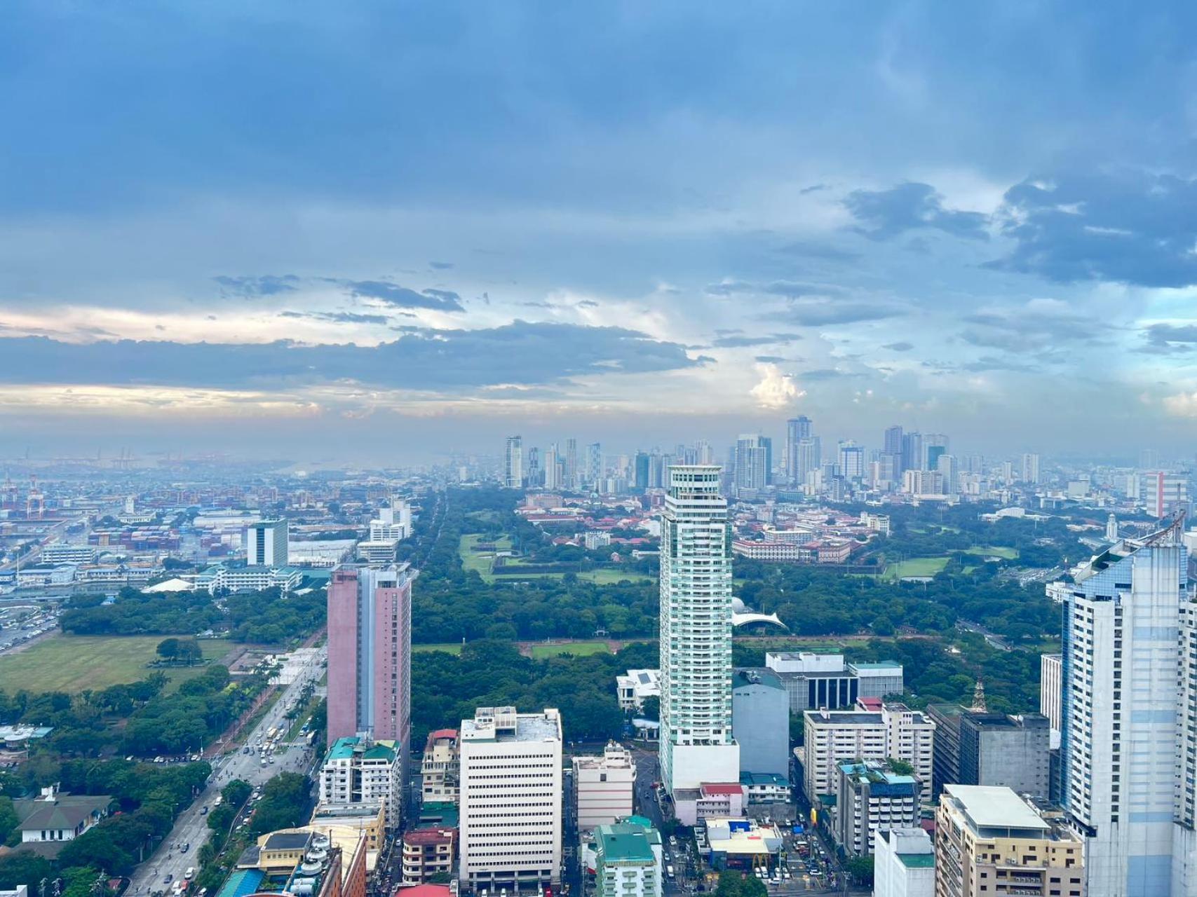Dreamy Sunset Bay * Manila