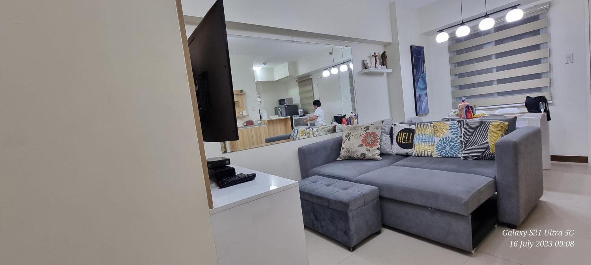 A Cozy 2 Bedroom In Metro * Manila
