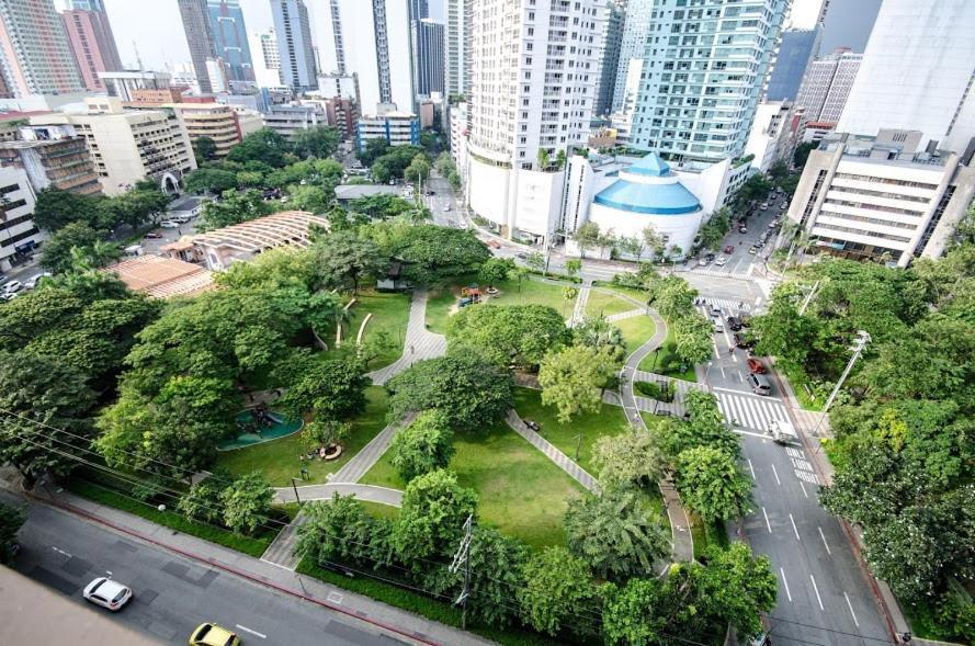 Apartment Kl Tower Makati By Ph Staycation Manila