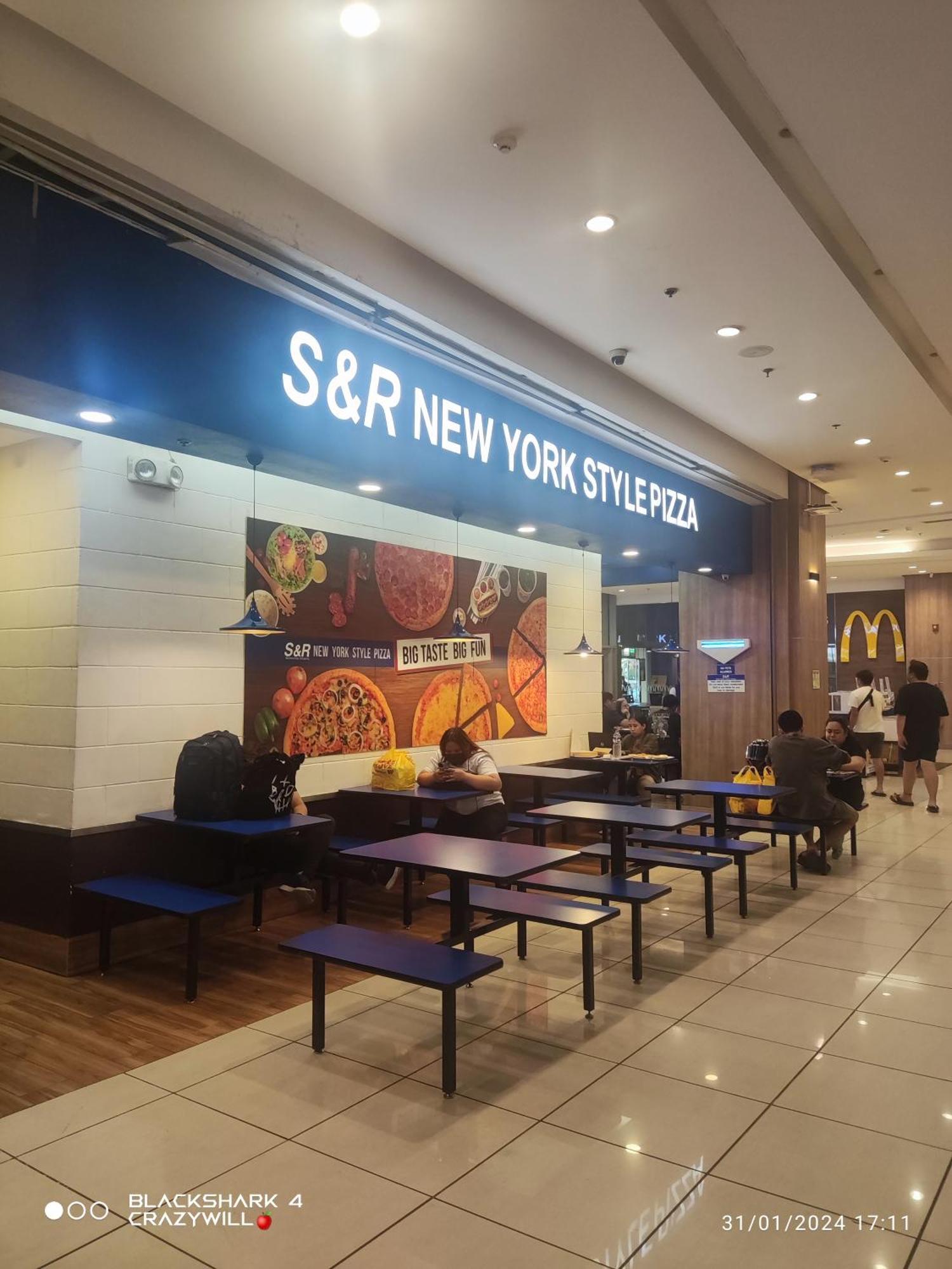 Hotel Arise Shell Residences Manila
