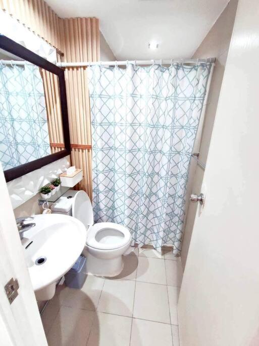 Skyline Retreat Apartment Manila