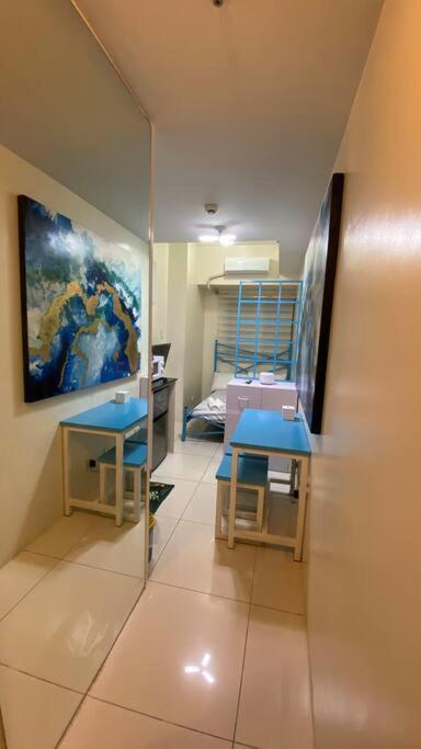Double Bed, Reliable Wi-fi W/ Back Up Internet Manila