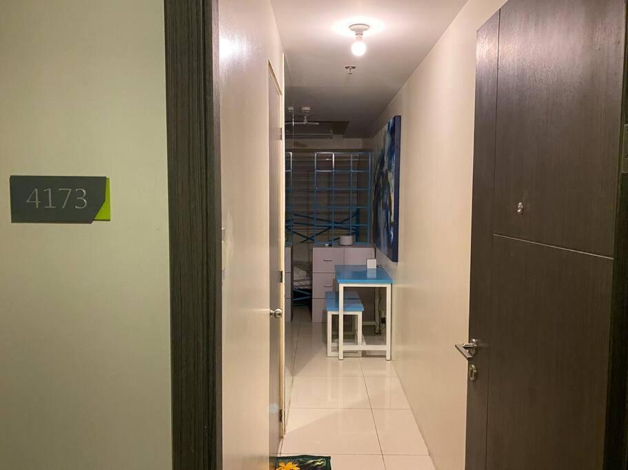 Apartment Double Bed, Reliable Wi-fi W/ Back Up Internet