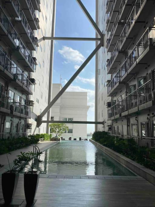 Affordable In Taft, Fast Wifi, Easy Check In * Manila