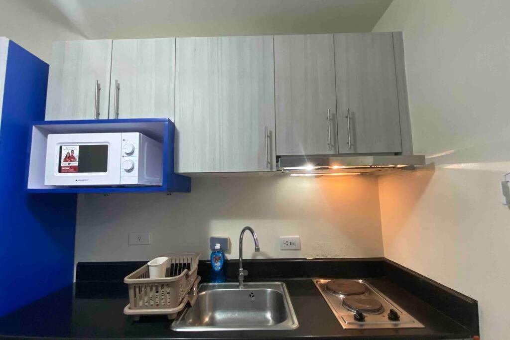 New! Santorini Inspired In Taft Apartment Manila