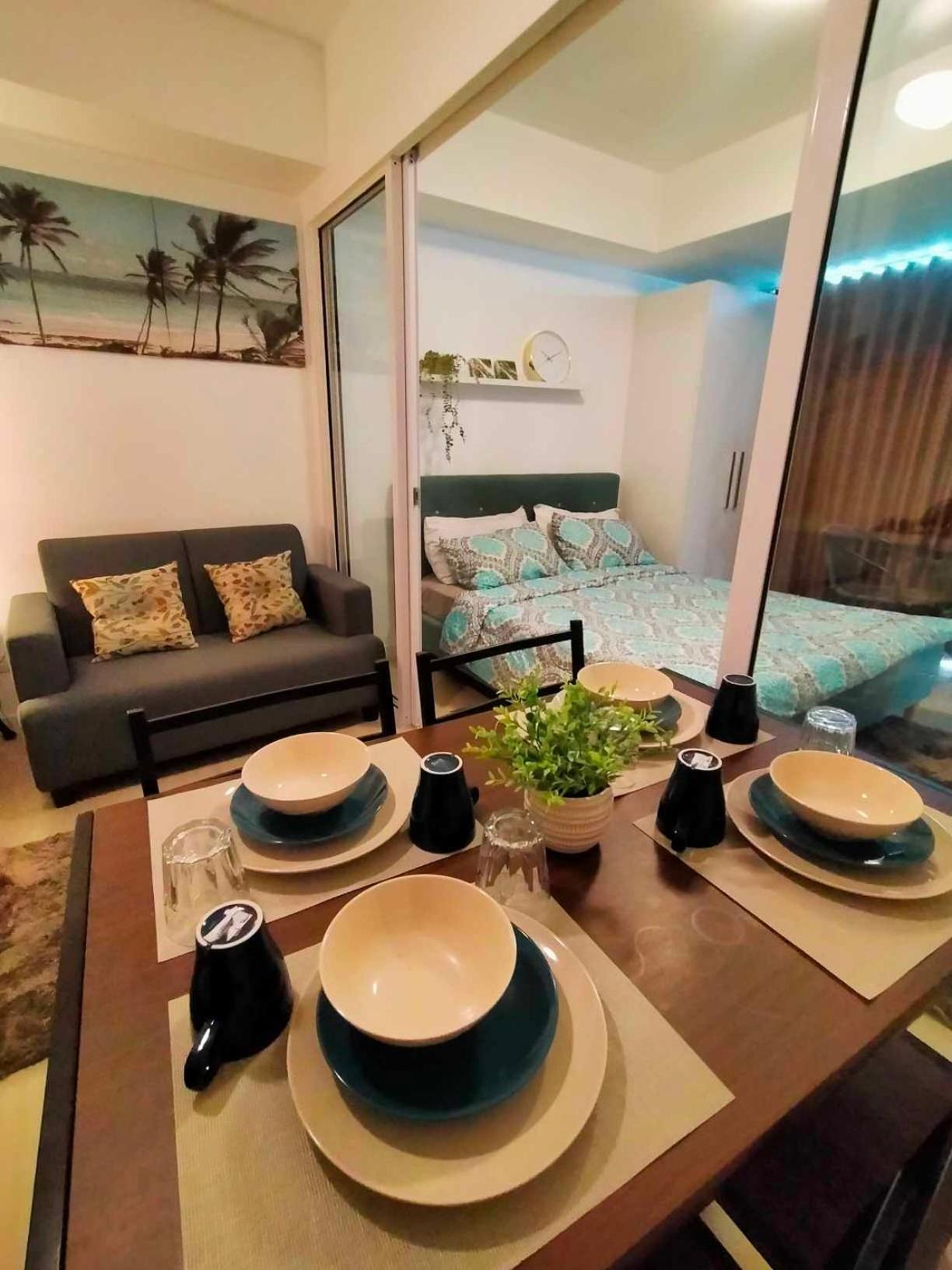 Aparthotel Residences In Azure Condominium Paranaque City Metro *